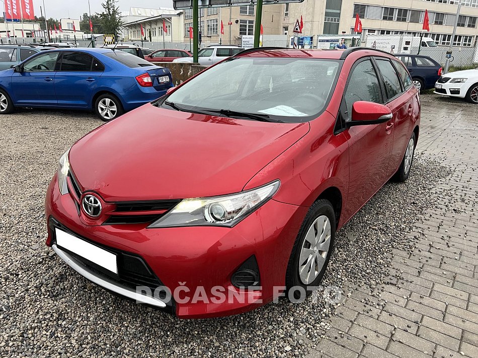 Toyota Auris 1.6VVT-i 