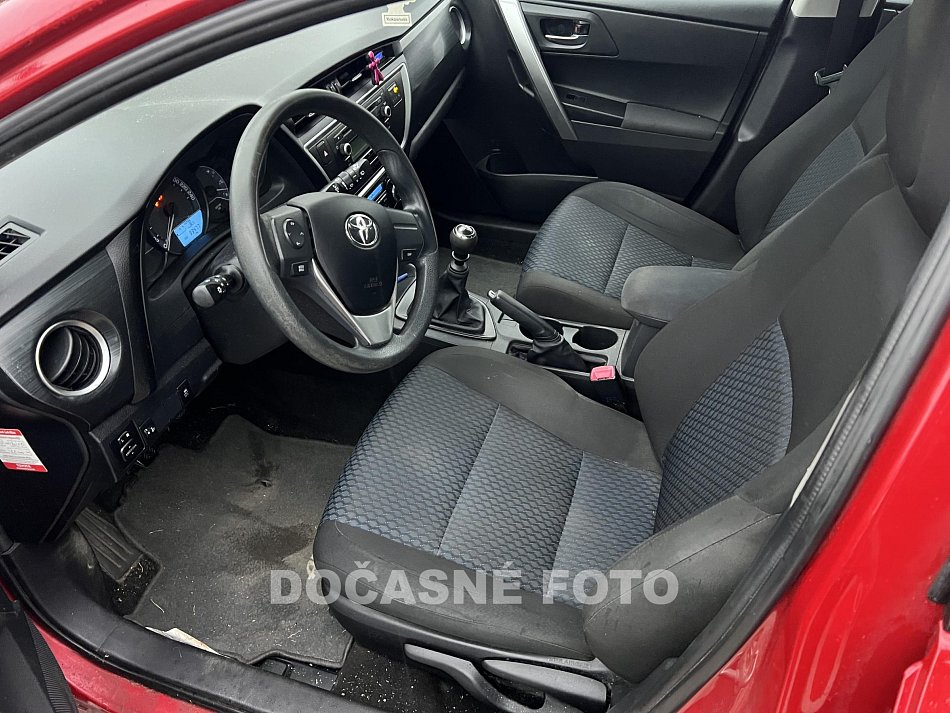 Toyota Auris 1.6 VVT-i 
