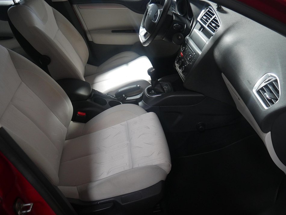 Citroën C4 1.6 VTi 