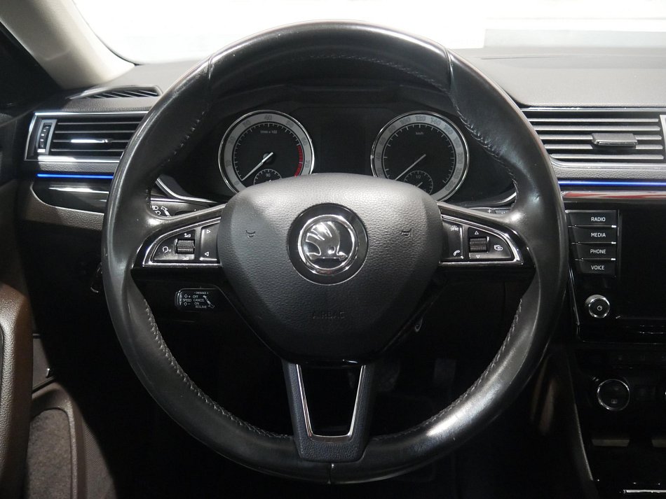 Škoda Superb III 2.0 TSi  4x4