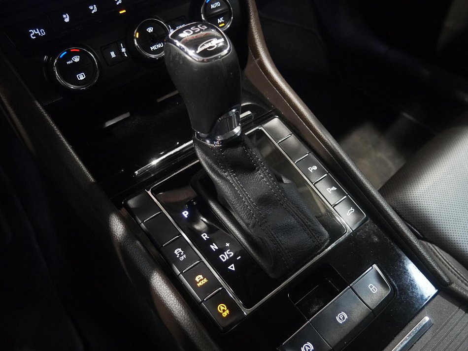 Škoda Superb III 2.0 TSi  4x4