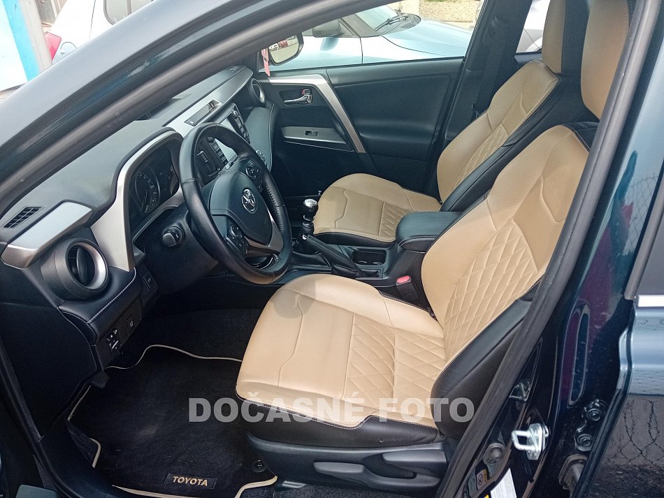 Toyota RAV4 2.0D-4D 