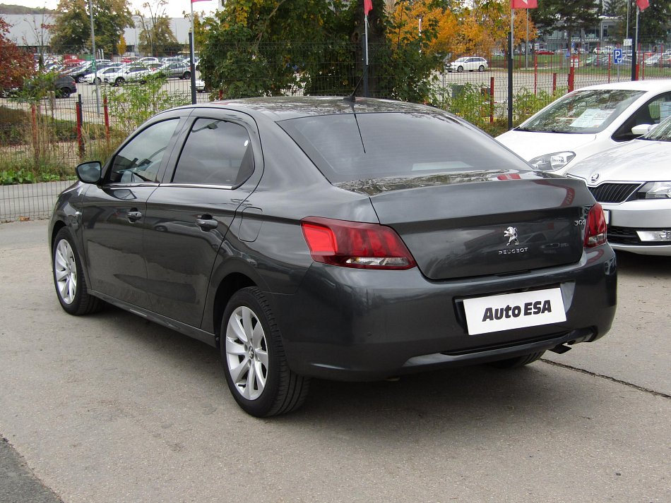 Peugeot 301 1.6i Allure