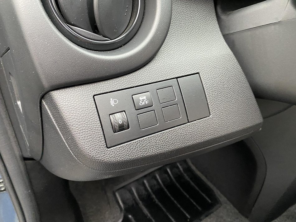 Mazda 2 1.25i 