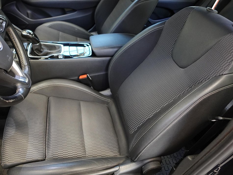 Opel Insignia 1.6CDTi 