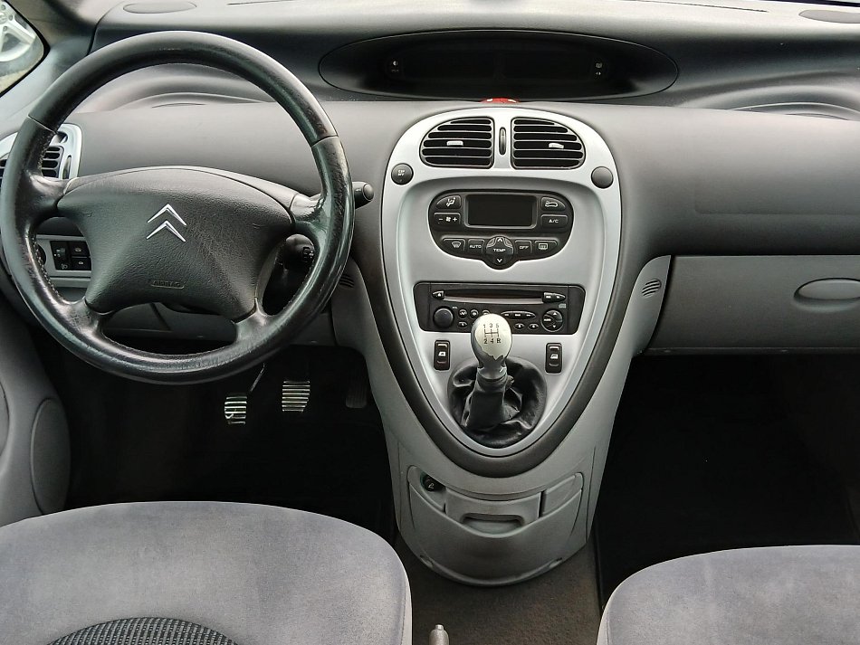 Citroën Xsara Picasso 1.6i 