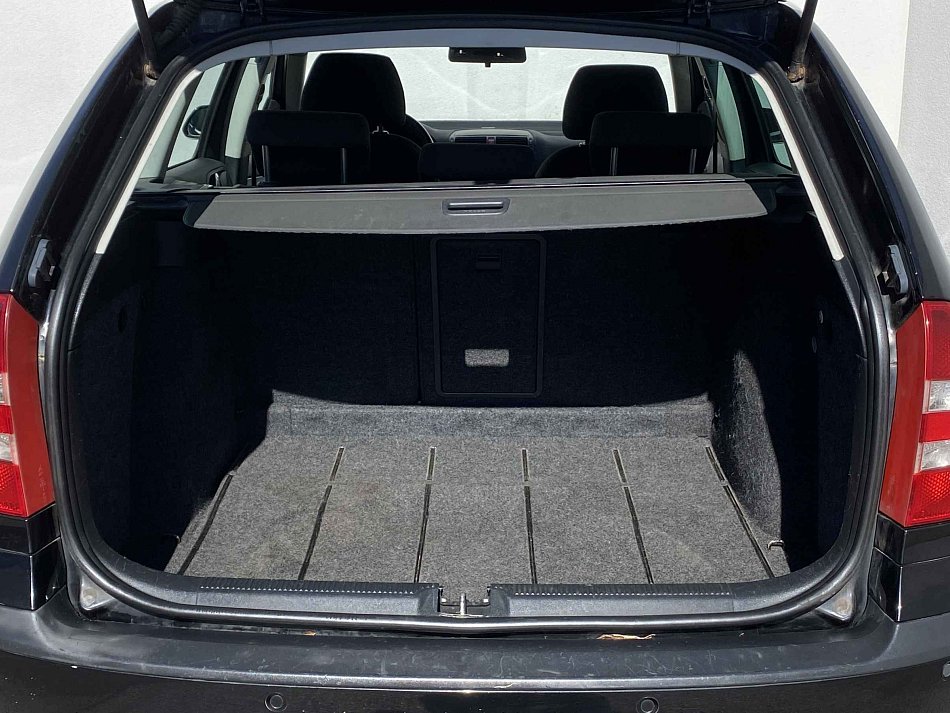 Škoda Octavia II 2.0 TDi Ambition