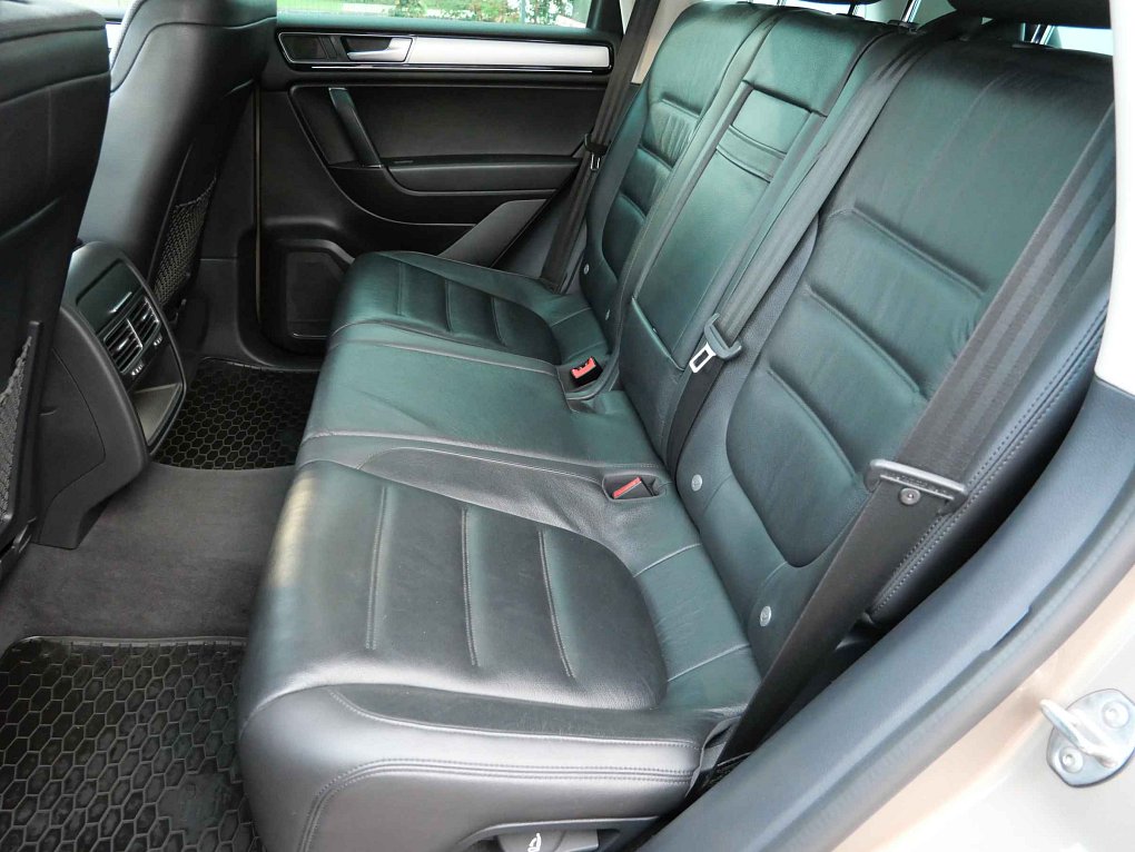 Volkswagen Touareg 3.0 TDi  4x4
