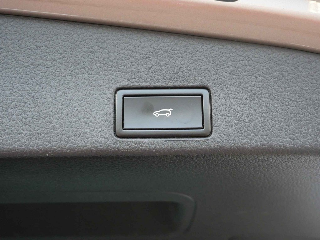 Volkswagen Touareg 3.0 TDi  4x4