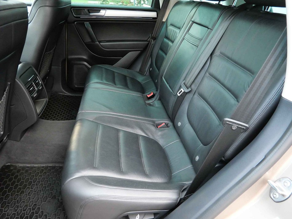 Volkswagen Touareg 3.0 TDi  4x4