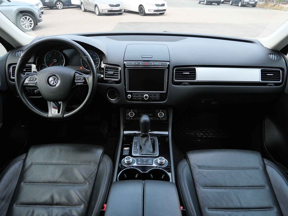 Volkswagen Touareg 3.0 TDi  4x4