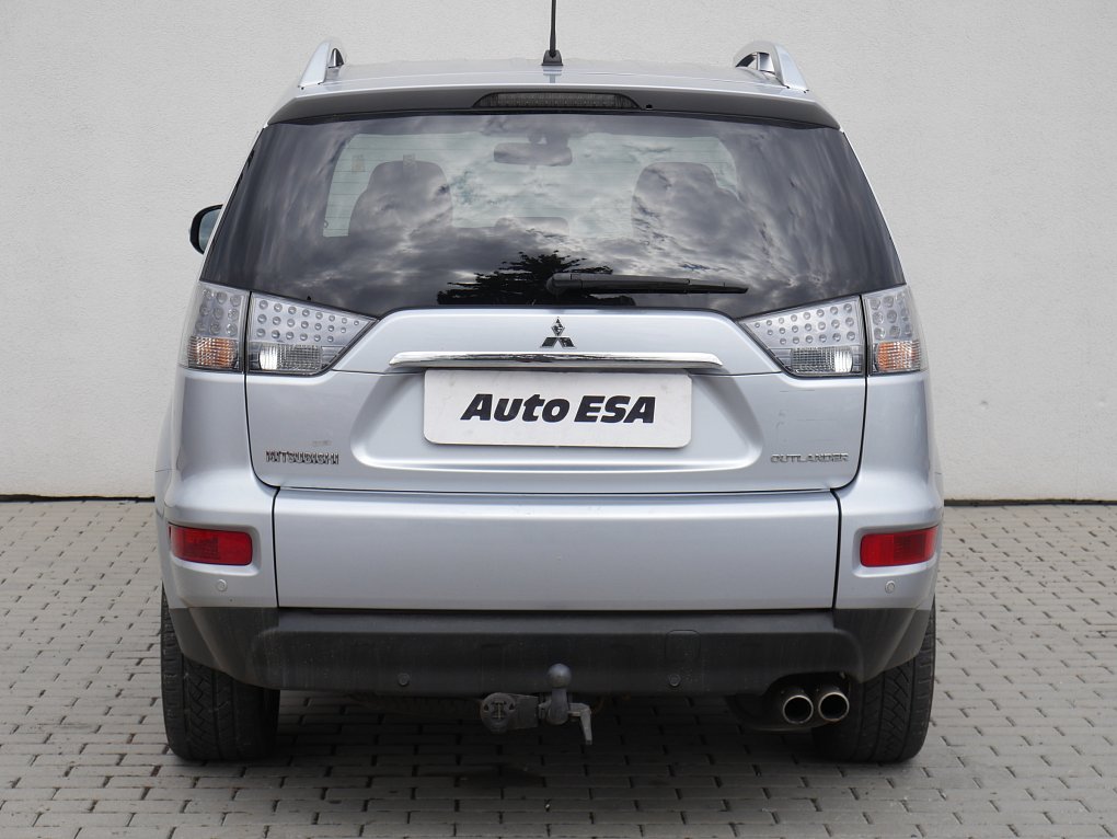 Mitsubishi Outlander 2.2 DI-D Intense 4WD