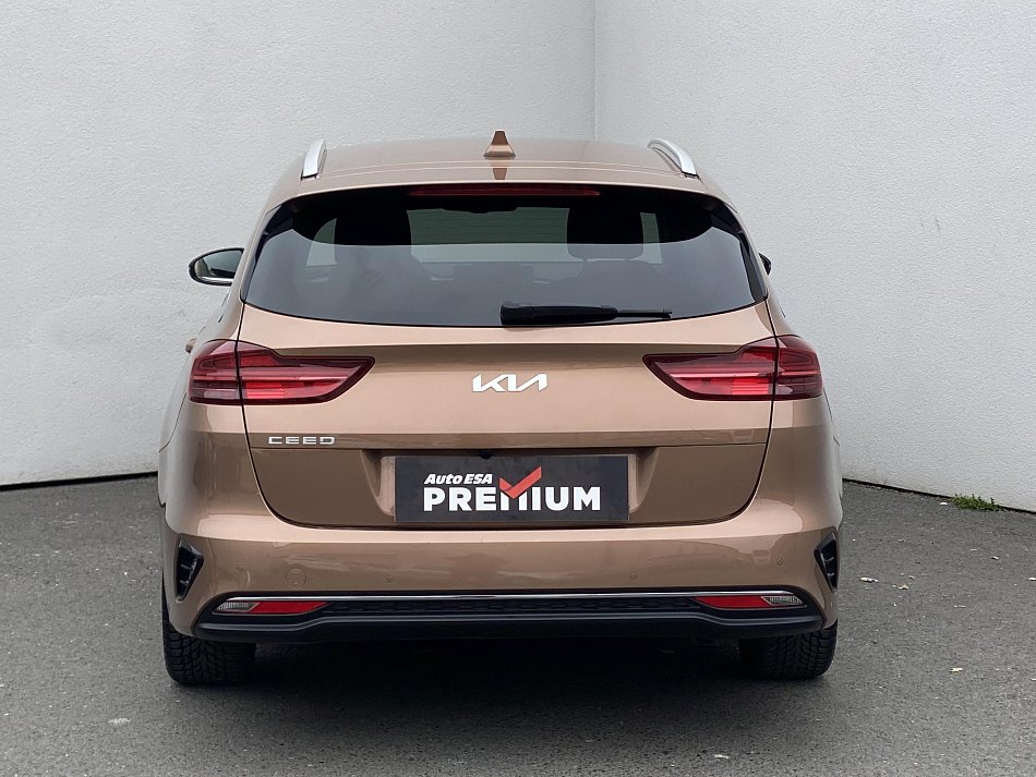 Kia Ceed 1.5 T-GDi TOP SW