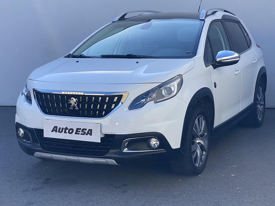 Peugeot 2008 1.2 PT Crossway