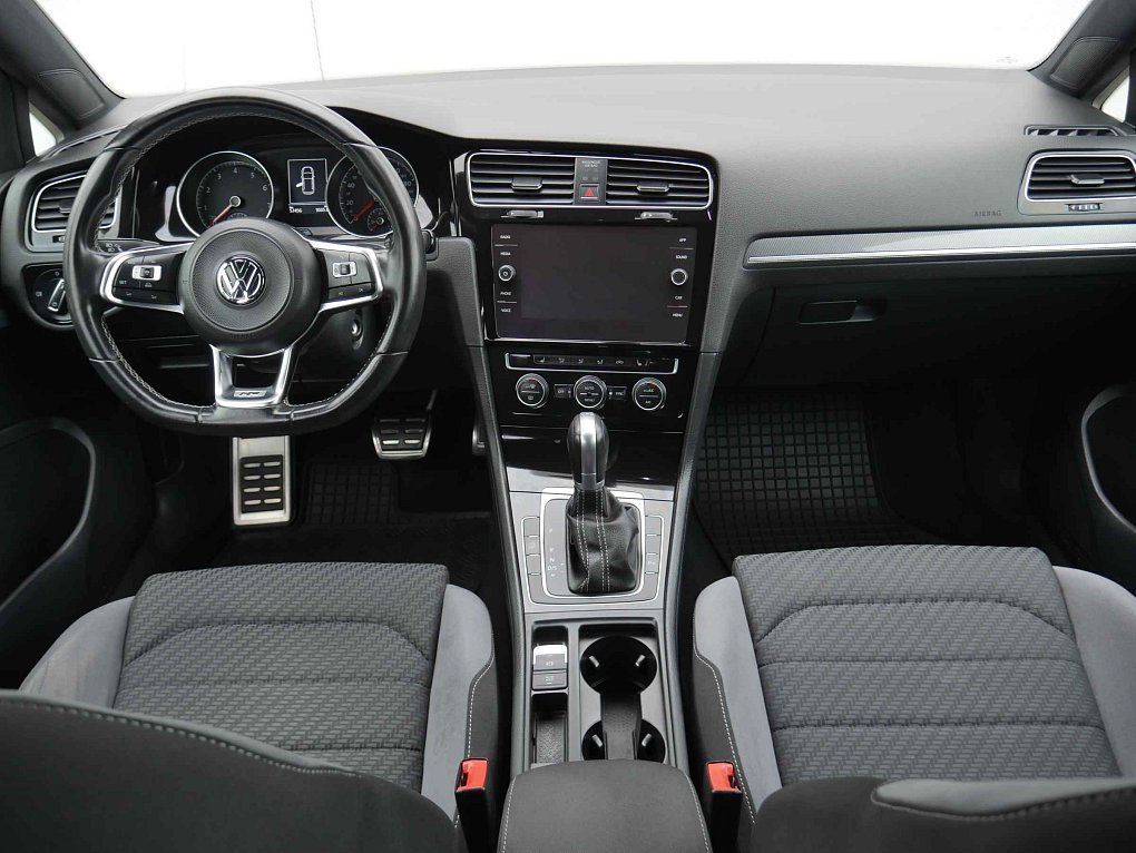 Volkswagen Golf 1.4 TSi R-Line