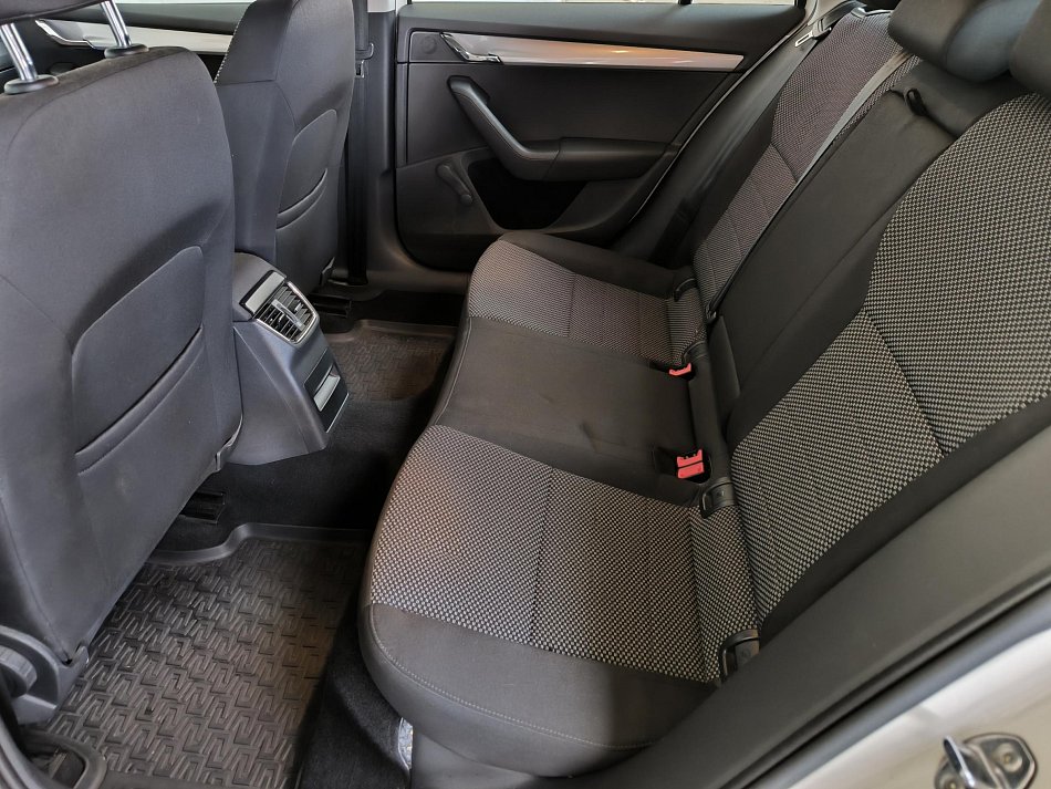 Škoda Octavia III 1.6 TDi Ambition
