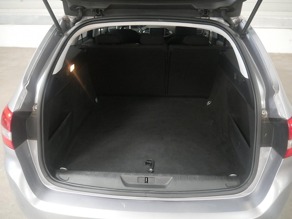 Peugeot 308 1.2PT 