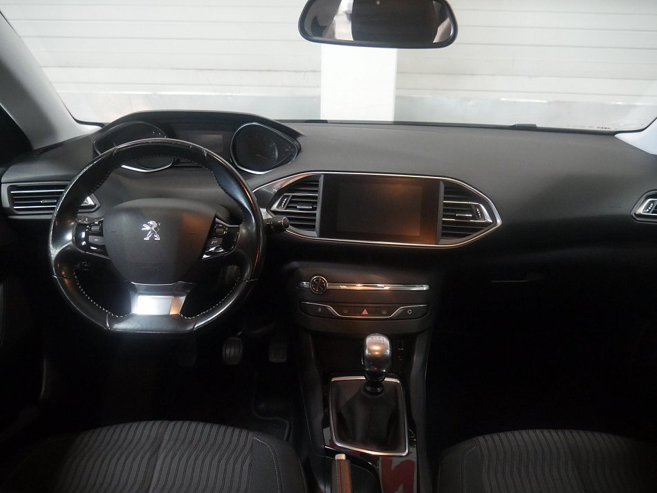 Peugeot 308 1.2PT 
