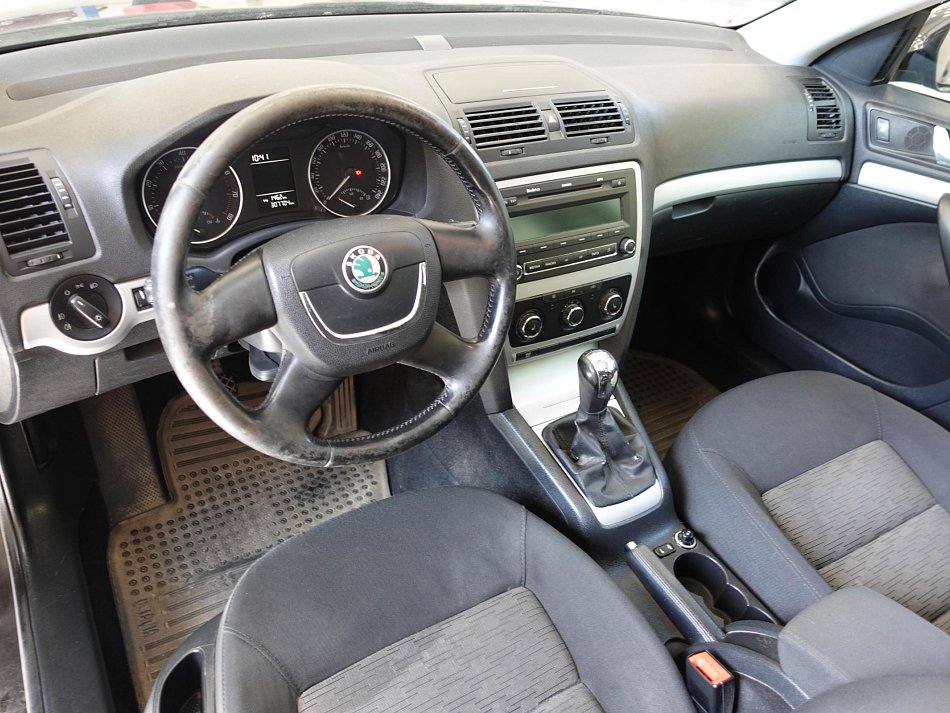 Škoda Octavia II 1.6i 