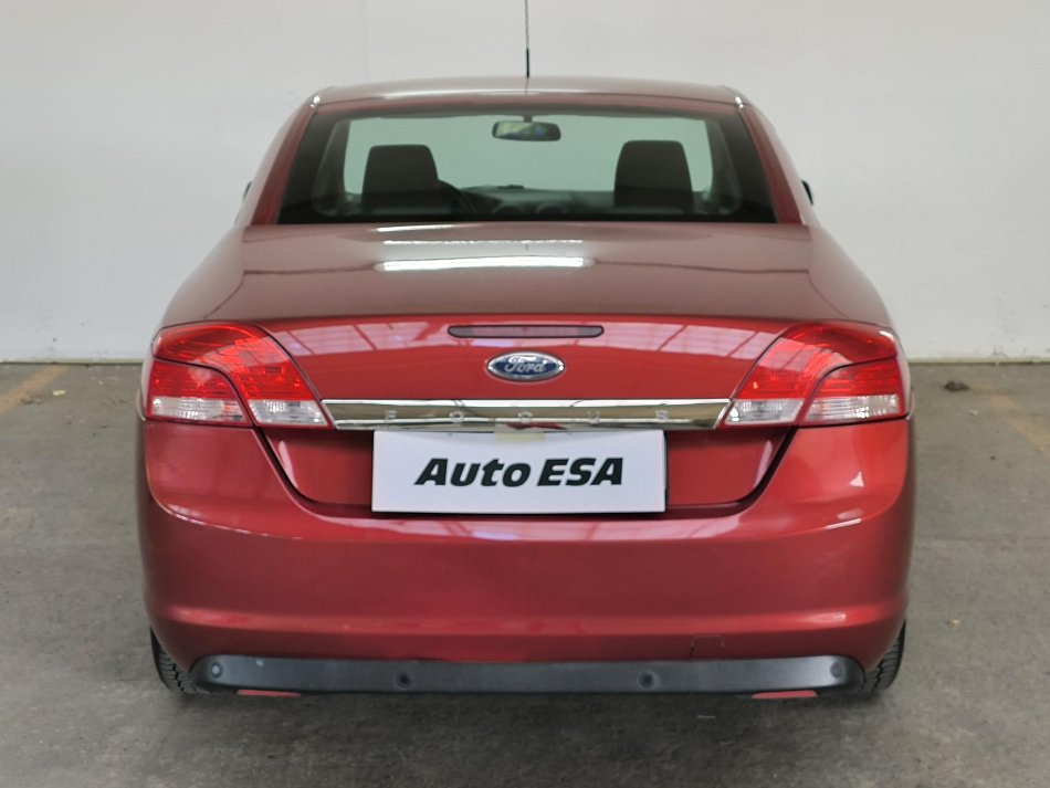 Ford Focus 2.0i 