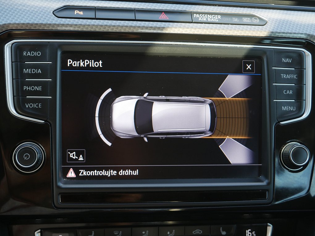 Volkswagen Passat 2.0 TDi 