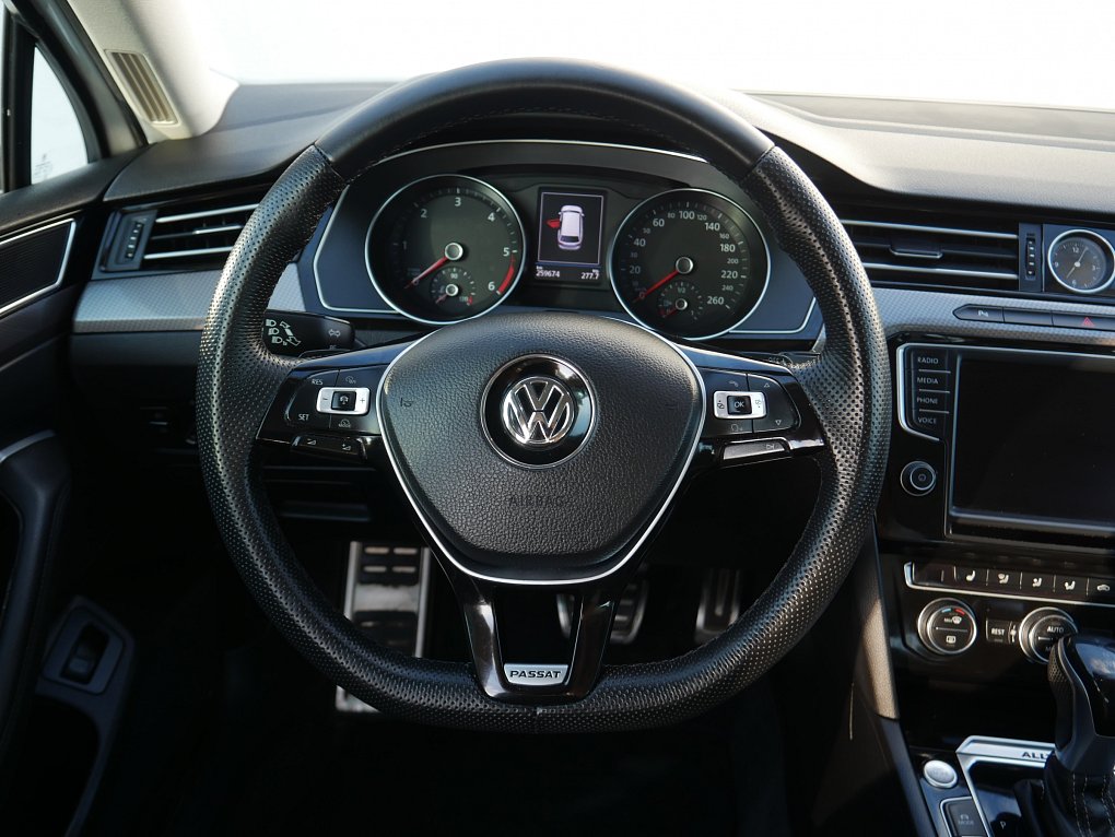 Volkswagen Passat 2.0 TDi 