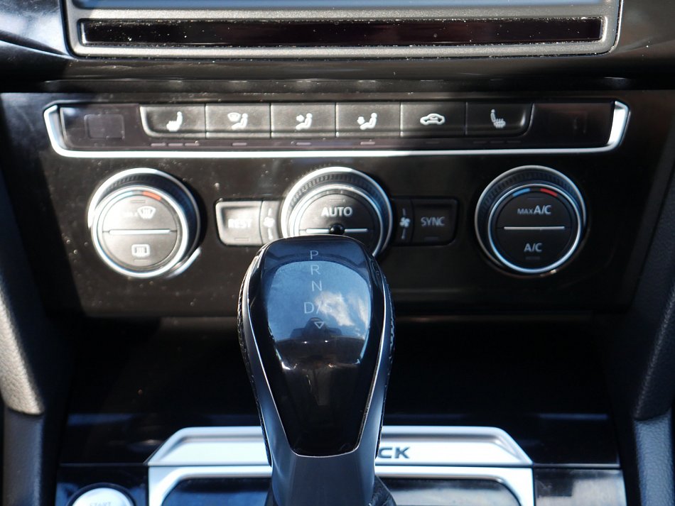 Volkswagen Passat 2.0 TDi 