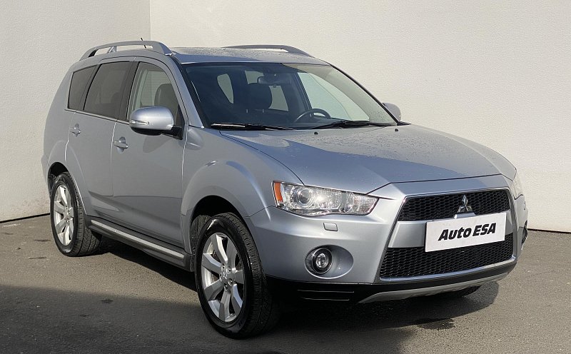 Mitsubishi Outlander 2.2 DI-D Intense 4WD