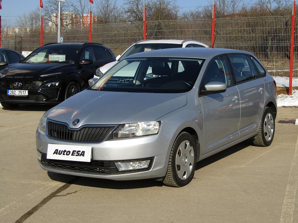 Škoda Rapid 1.6 TDi Ambition Spaceback