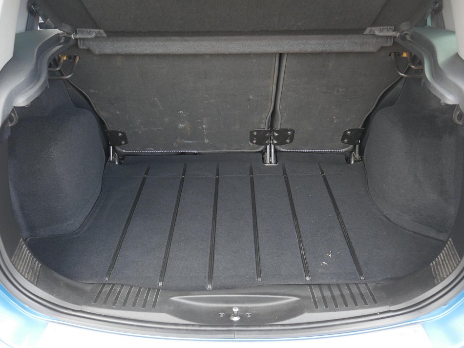 Ford Fusion 1.4i 