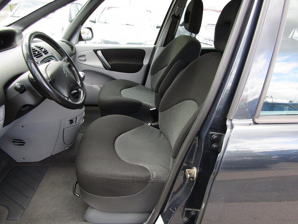 Citroën Xsara Picasso 1.6 i 