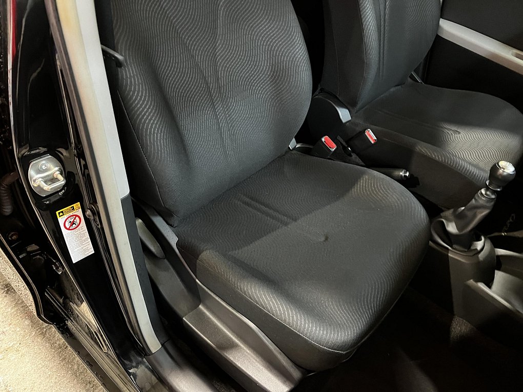 Daihatsu Charade 1.3 VVT-i 