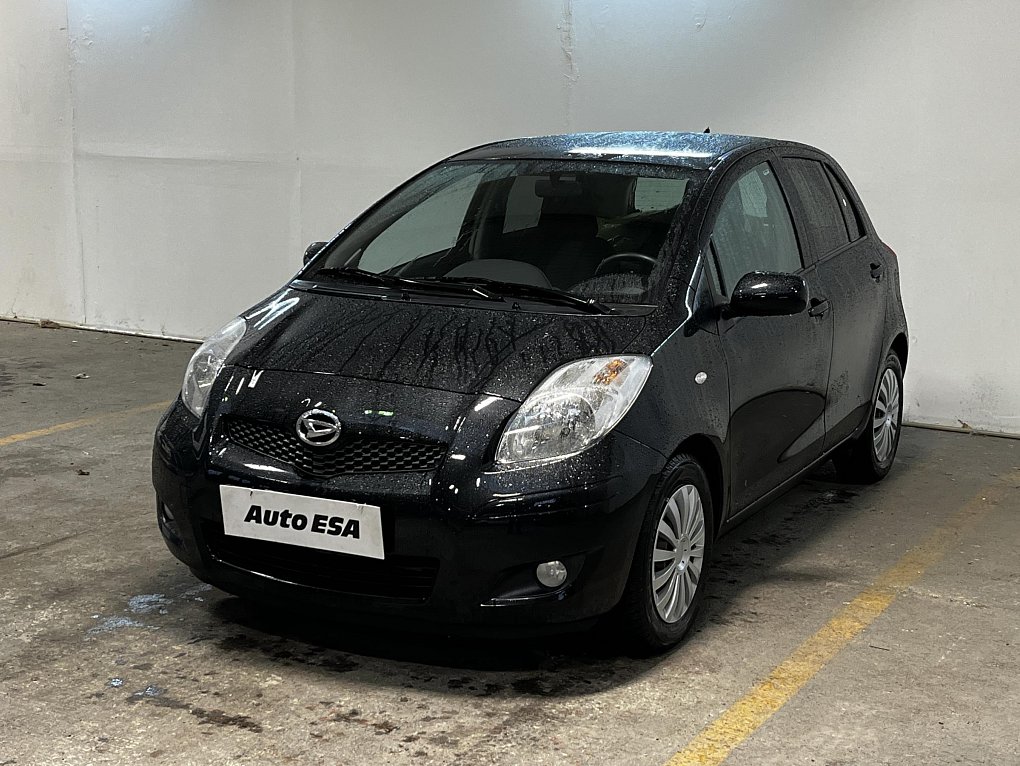 Daihatsu Charade 1.3 VVT-i 