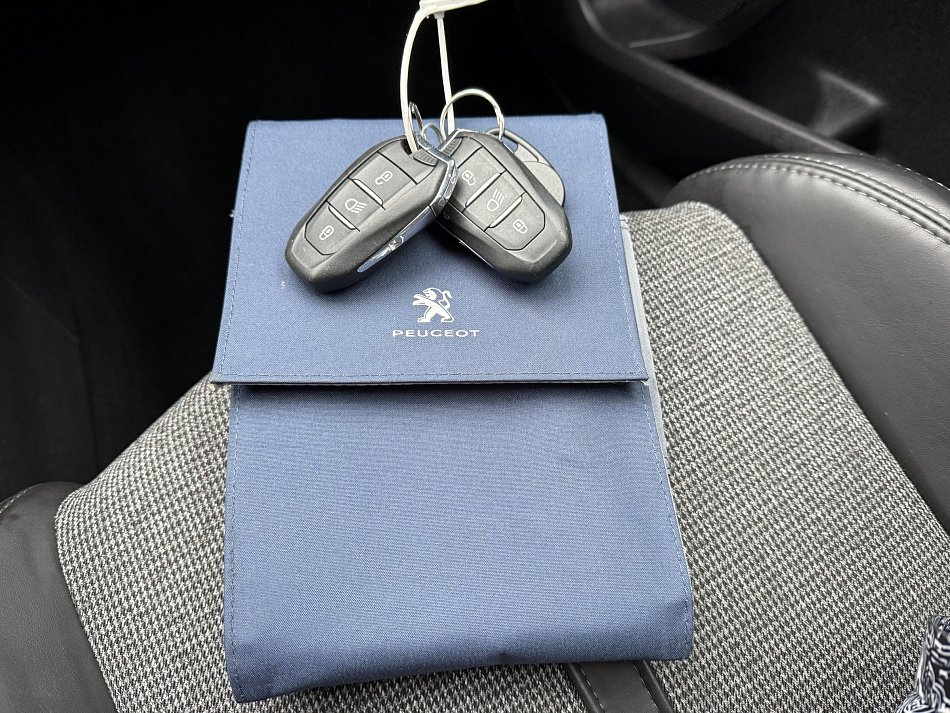 Peugeot 3008 1.2PT Allure