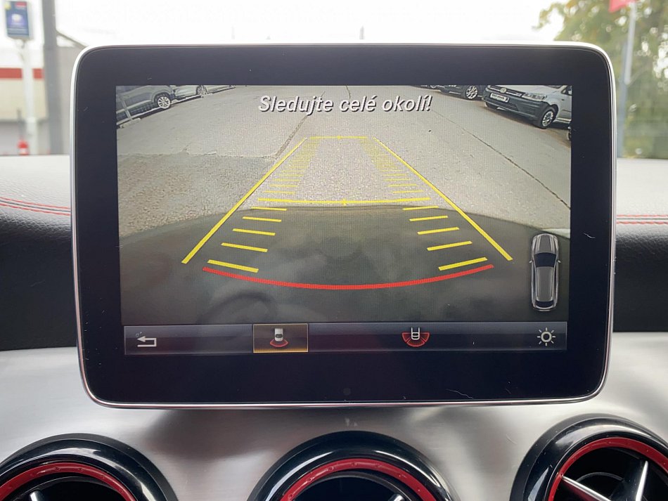 Mercedes-Benz CLA 2.0 i  250 4Matic