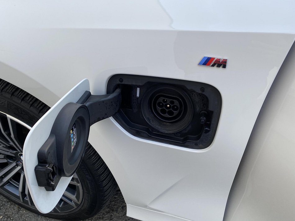 BMW Řada 3 2.0i  330E