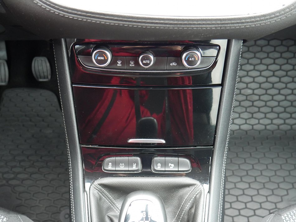 Opel Grandland X 1.2PT 