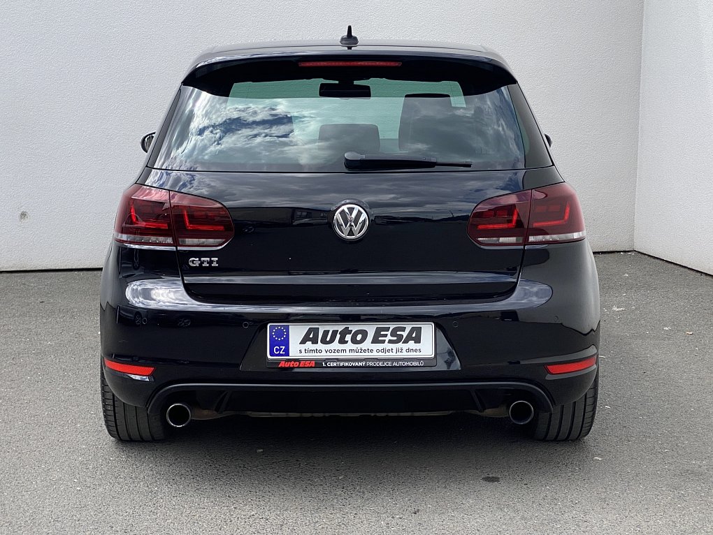 Volkswagen Golf 2.0 TSi GTi