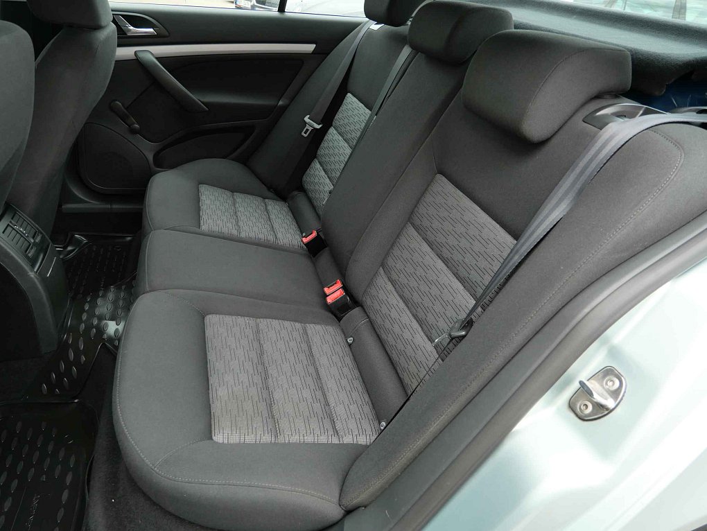 Škoda Octavia II 1.6TDi Ambiente