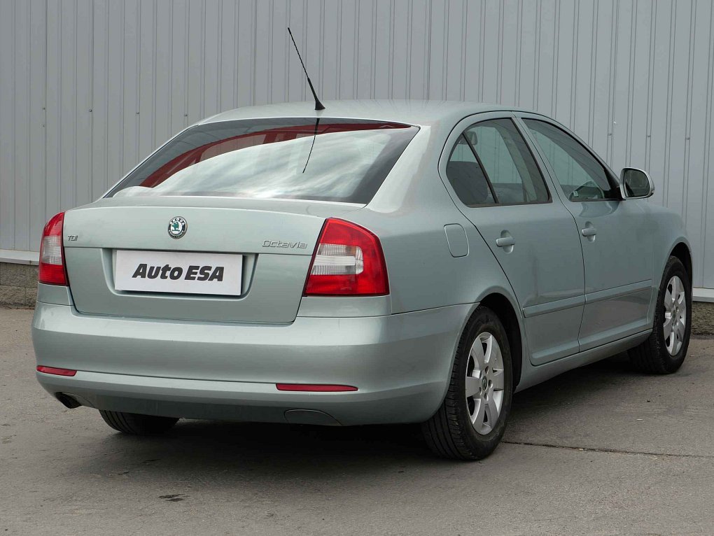 Škoda Octavia II 1.6TDi Ambiente