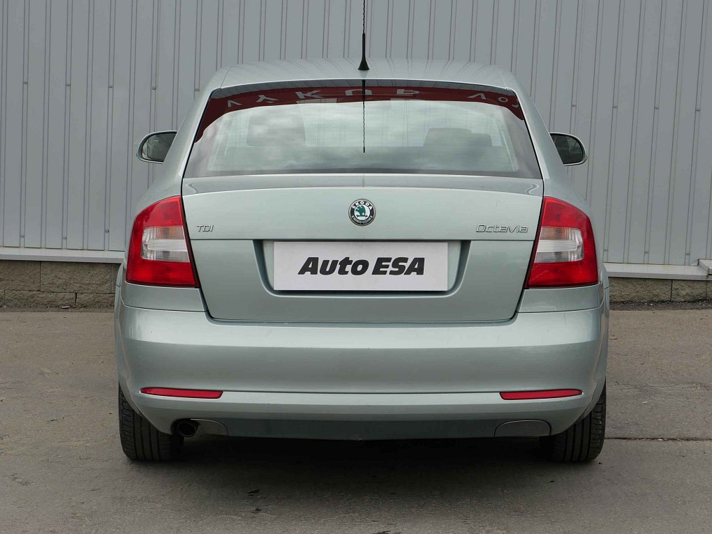 Škoda Octavia II 1.6TDi Ambiente