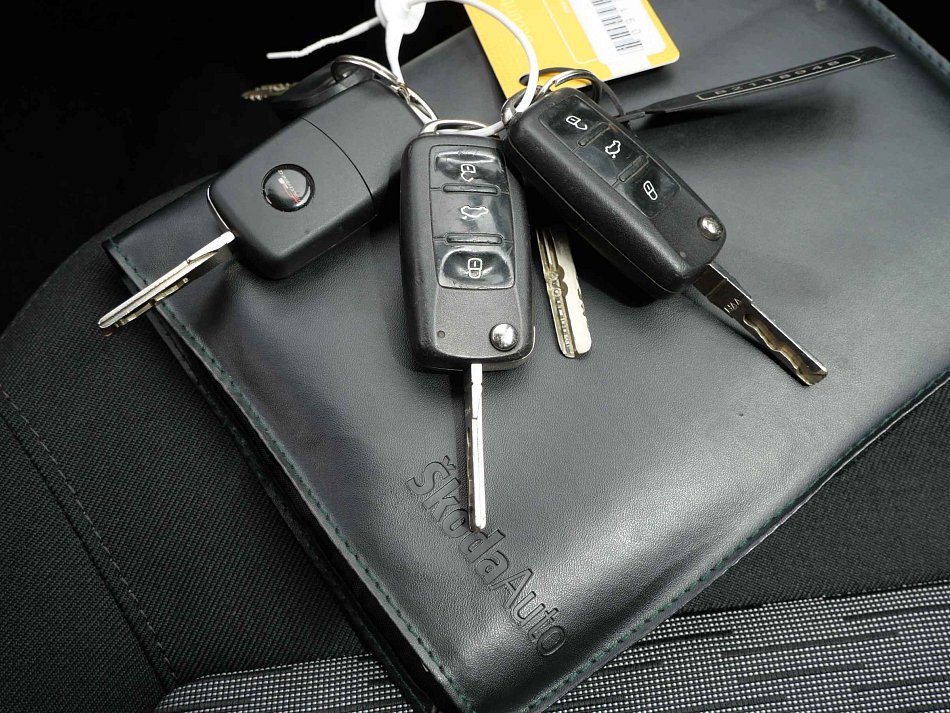Škoda Octavia II 1.6TDi Ambiente