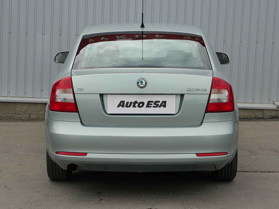 Škoda Octavia II 1.6TDi Ambiente