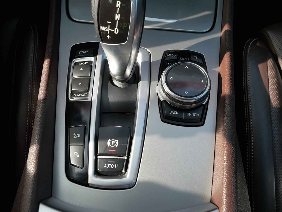 BMW Řada 5 3.0 D  530d GT xDrive