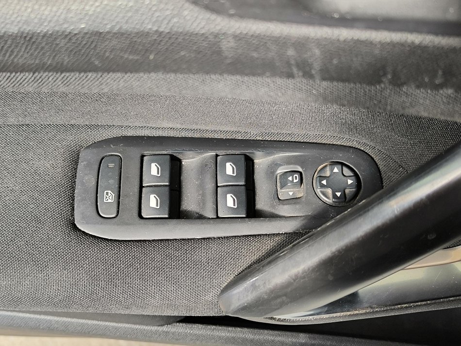 Peugeot 308 1.6 HDi 