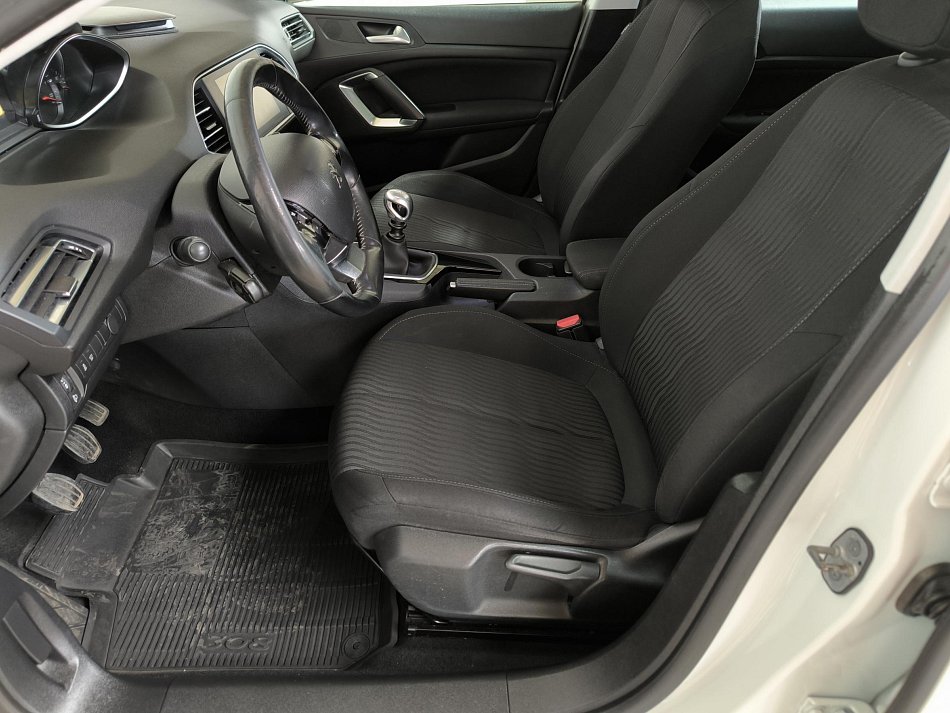 Peugeot 308 1.6 HDi 