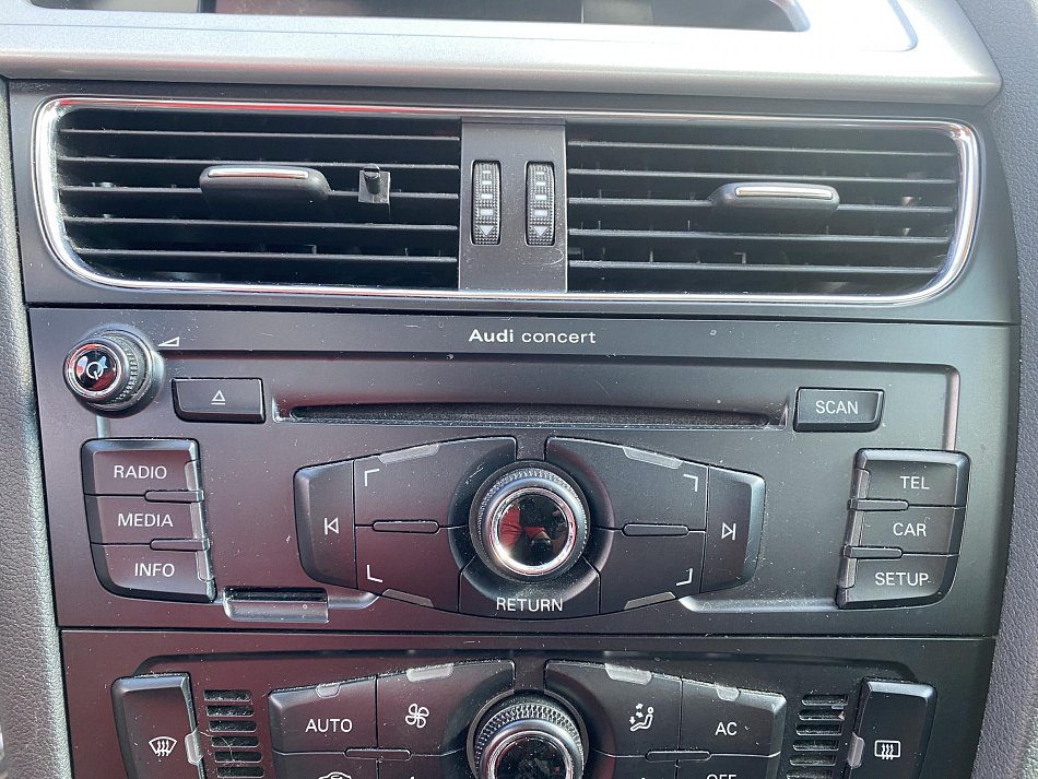 Audi A4 2.0 TDi 