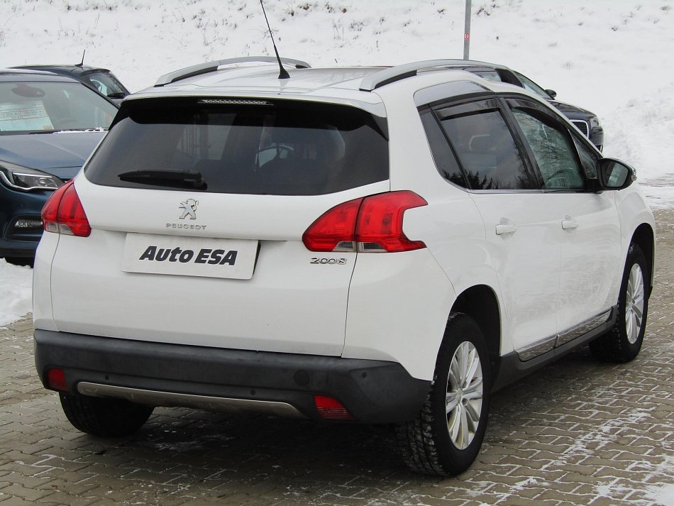 Peugeot 2008 1.6 i 