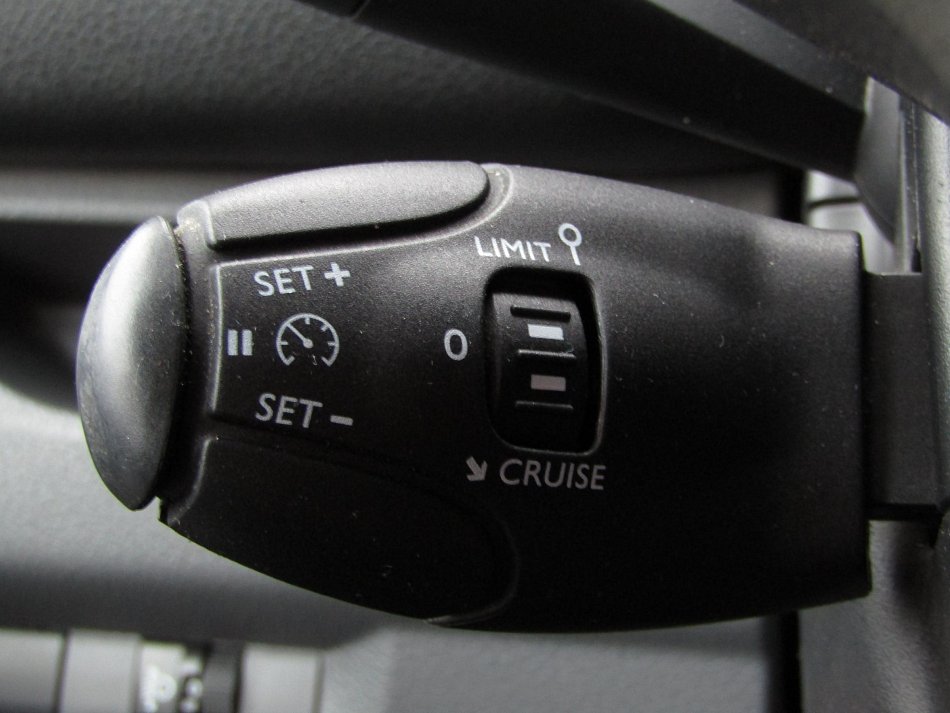 Peugeot Expert 1.6HDi  L2 8míst