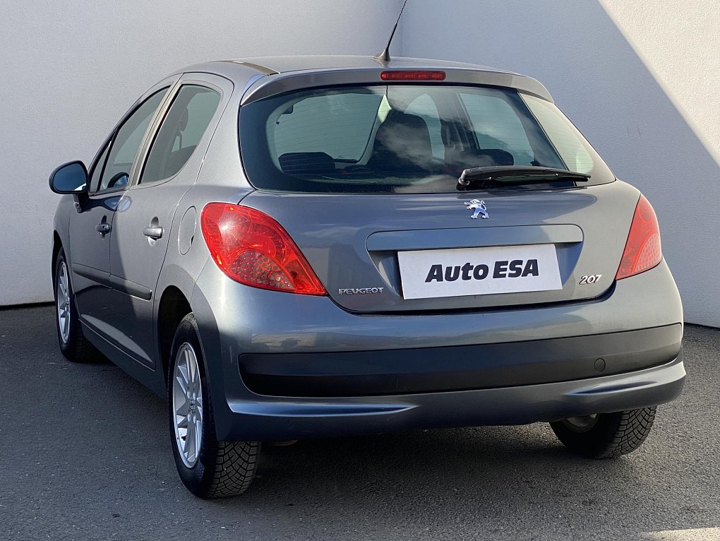 Peugeot 207 1.4i 